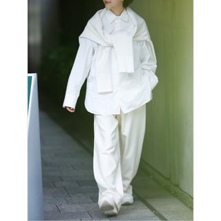 マディソンブルー(MADISONBLUE)のマディソンブルー  ドロップショルダー　WASHED OUT 白　シャツ(シャツ/ブラウス(長袖/七分))