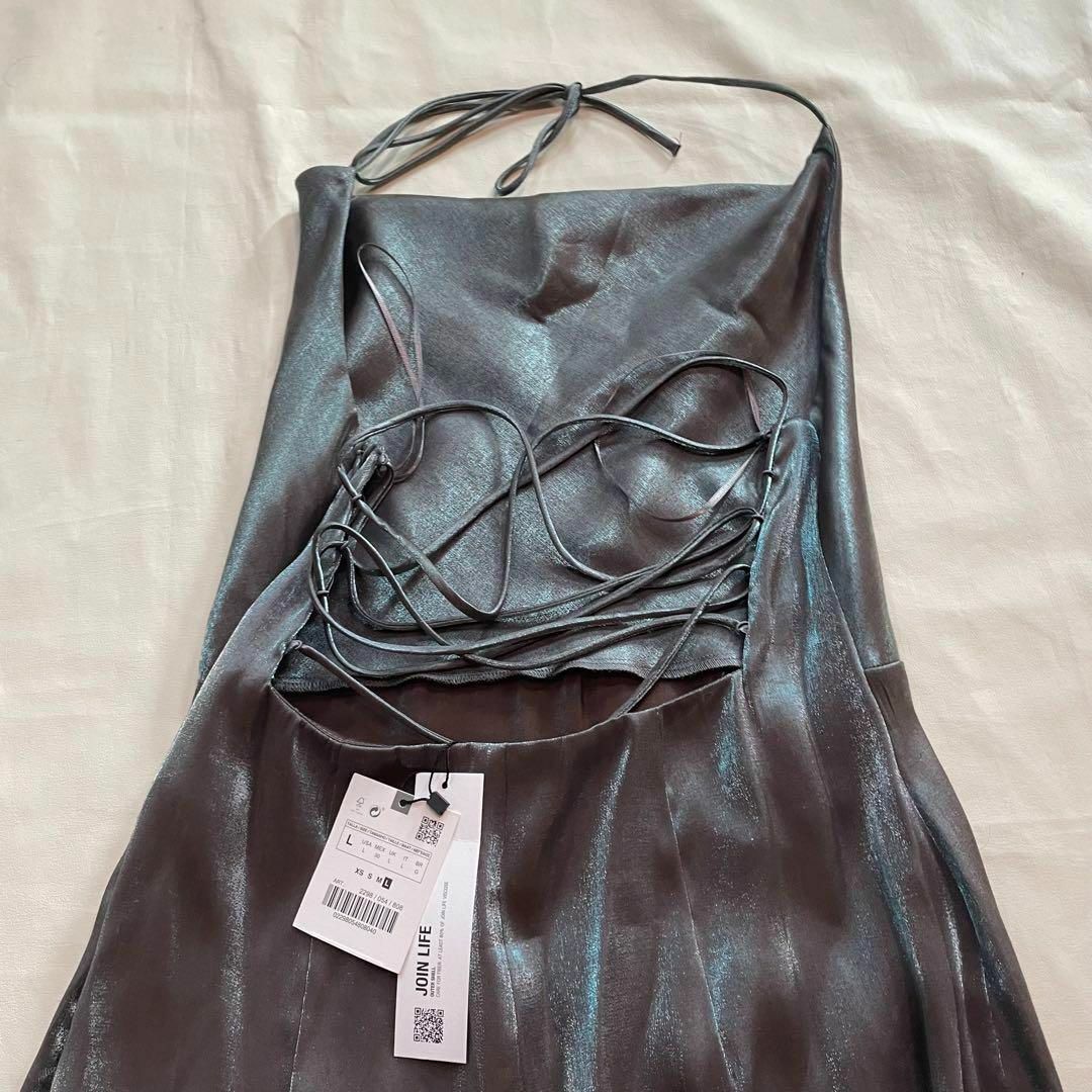ZARA(ザラ)のZARA SILVER BACK LACED SLIP ロングワンピース レディースのフォーマル/ドレス(その他ドレス)の商品写真