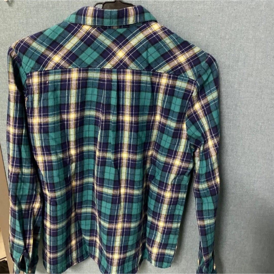 長袖シャツ　チェックシャツ レディースのトップス(シャツ/ブラウス(長袖/七分))の商品写真