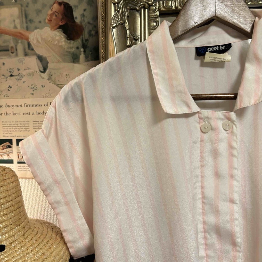 Vintage baby pink stripe blouse レディースのトップス(シャツ/ブラウス(半袖/袖なし))の商品写真