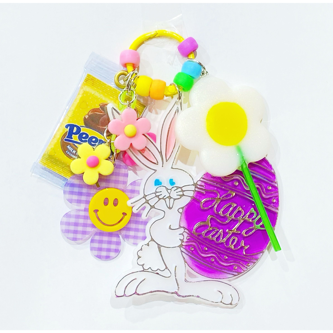 じゃらじゃらキーホルダー🐰🌼Easter bunny エンタメ/ホビーのアニメグッズ(キーホルダー)の商品写真