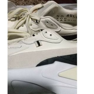 アメリヴィンテージ(Ameri VINTAGE)のAMERI×PUMAコラボスニーカー(スニーカー)