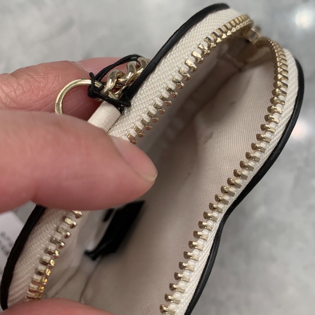 kate spade new york(ケイトスペードニューヨーク)のkate spade Disneyコラボ　小物入れ　新品タグ付き レディースのファッション小物(その他)の商品写真