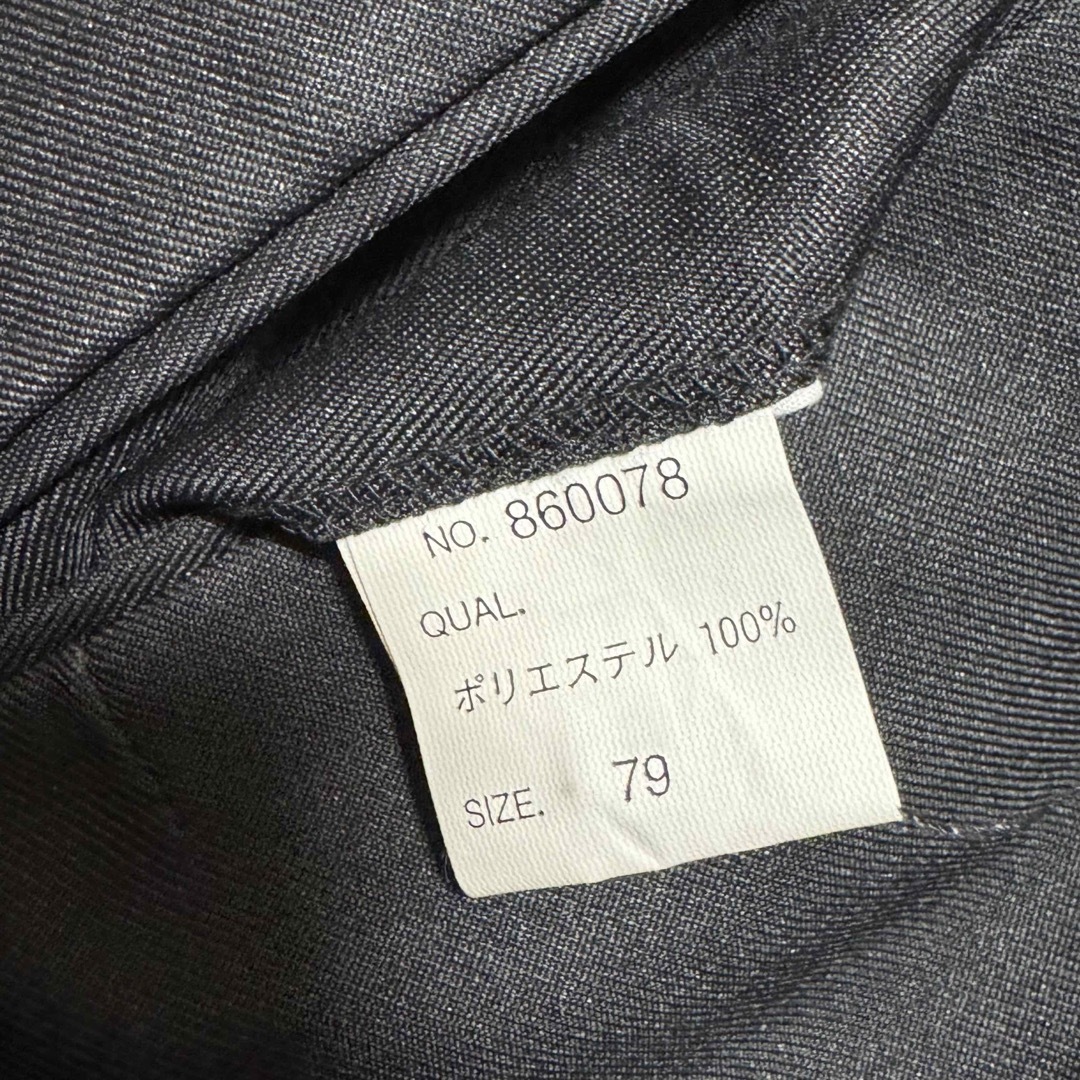 未使用品 ダークグレー ツータック スラックス パンツ ウエスト79 メンズのパンツ(スラックス)の商品写真