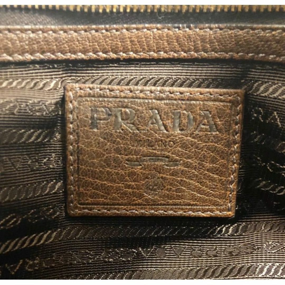 PRADA(プラダ)のプラダ 斜め掛け レザー ショルダーバッグ 鹿革 ディアスキン メンズのバッグ(ショルダーバッグ)の商品写真