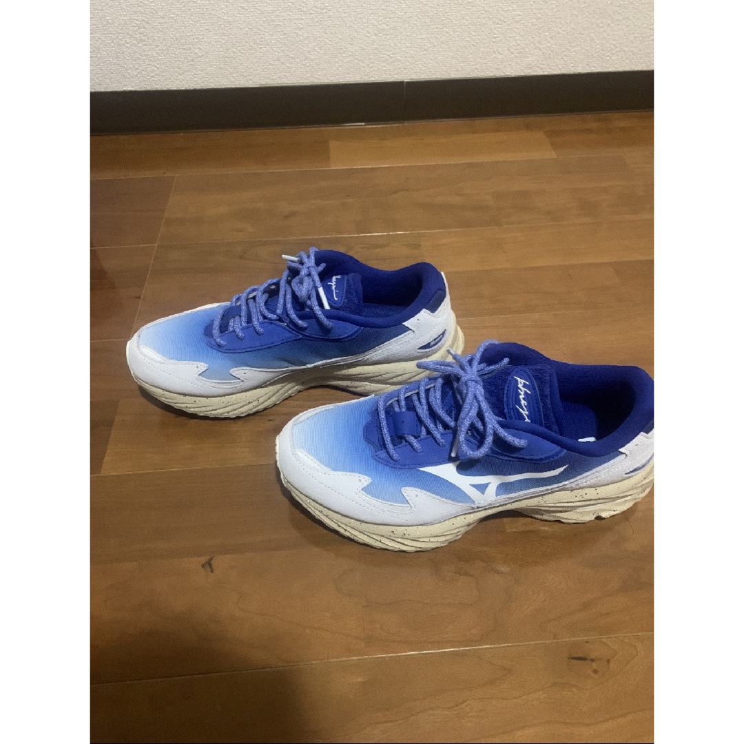 MIZUNO(ミズノ)のミズノ Mizuno Wave Rider β 永井博 メンズの靴/シューズ(スニーカー)の商品写真