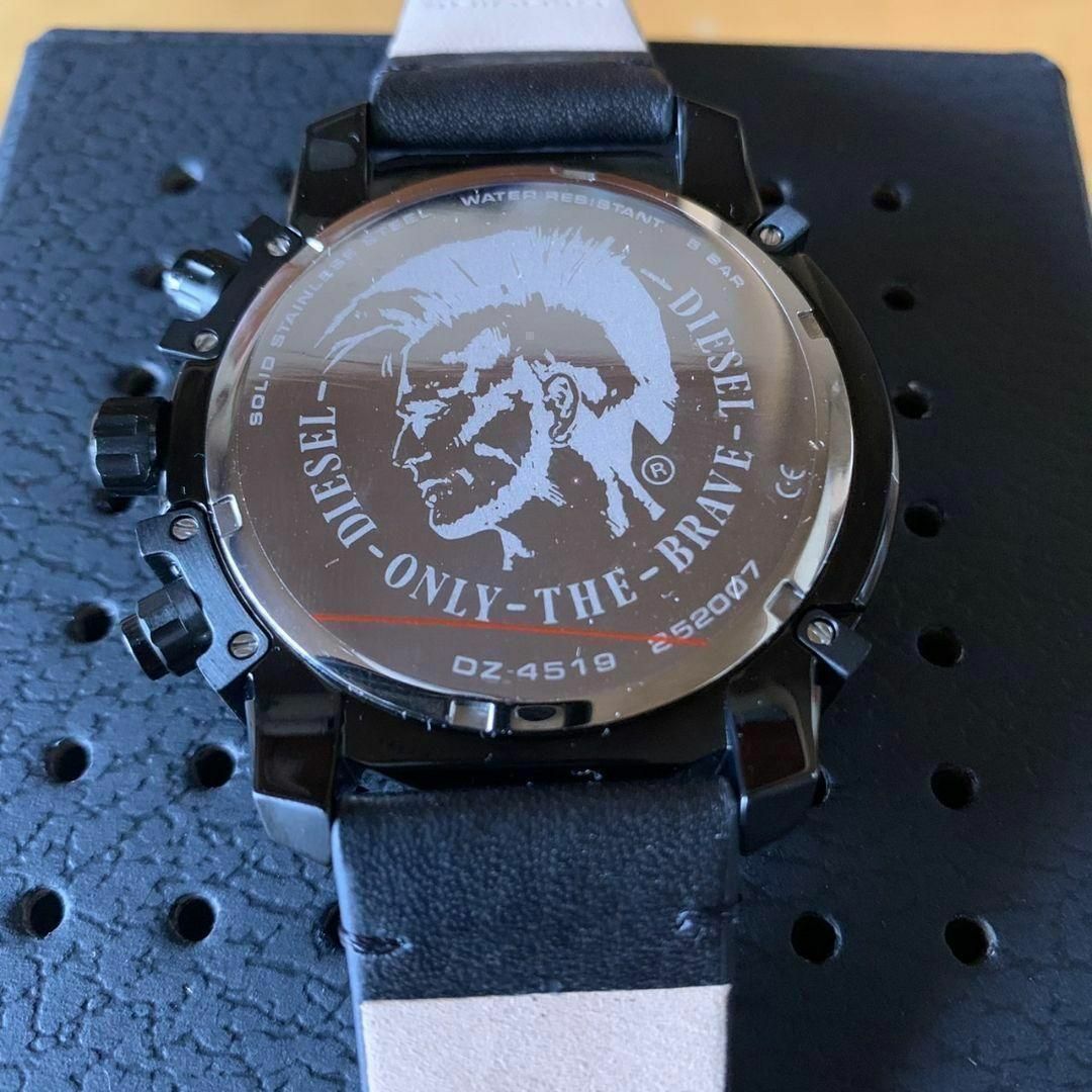 DIESEL(ディーゼル)の【新品】ディーゼル DIESEL メガチーフ メンズ 腕時計 DZ4519 メンズの時計(腕時計(アナログ))の商品写真
