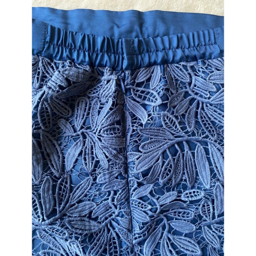 総レースタイト膝丈スカートＭ●ブルー レディースのスカート(ひざ丈スカート)の商品写真