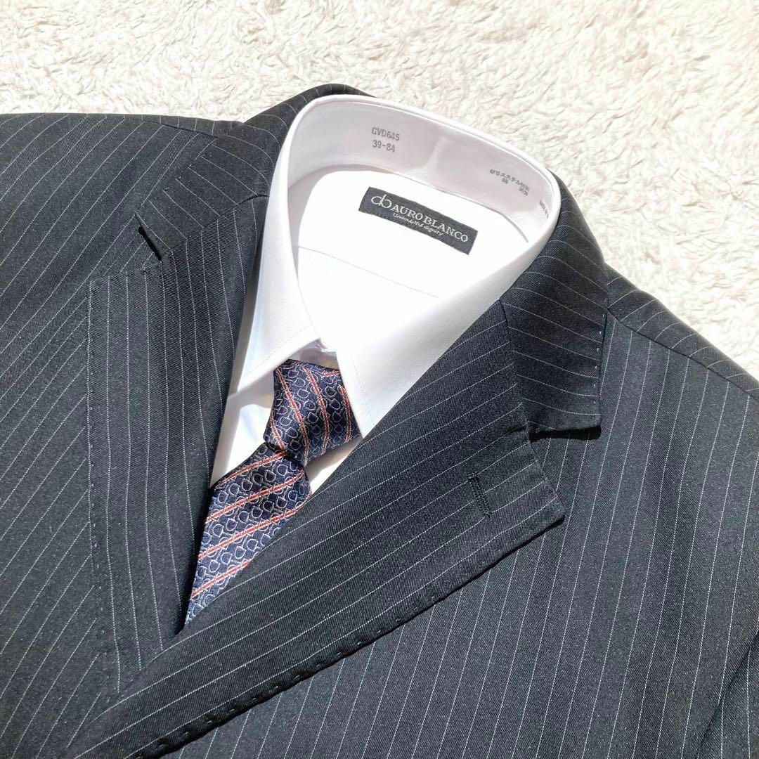 Giorgio Armani(ジョルジオアルマーニ)の【極美品】ジョルジオアルマーニ スーツ 黒 ストライプ 裏地総柄 50 XL メンズのスーツ(その他)の商品写真