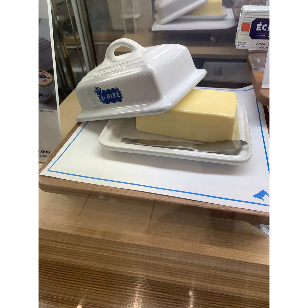 エシレ・バター ケース　　プレゼント包装 インテリア/住まい/日用品のキッチン/食器(容器)の商品写真