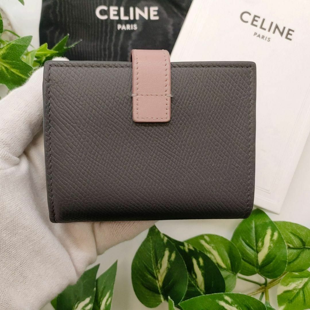 celine(セリーヌ)のセリーヌ　折り財布　スモールストラップウォレット　グレー　ピンク　バイカラー レディースのファッション小物(財布)の商品写真