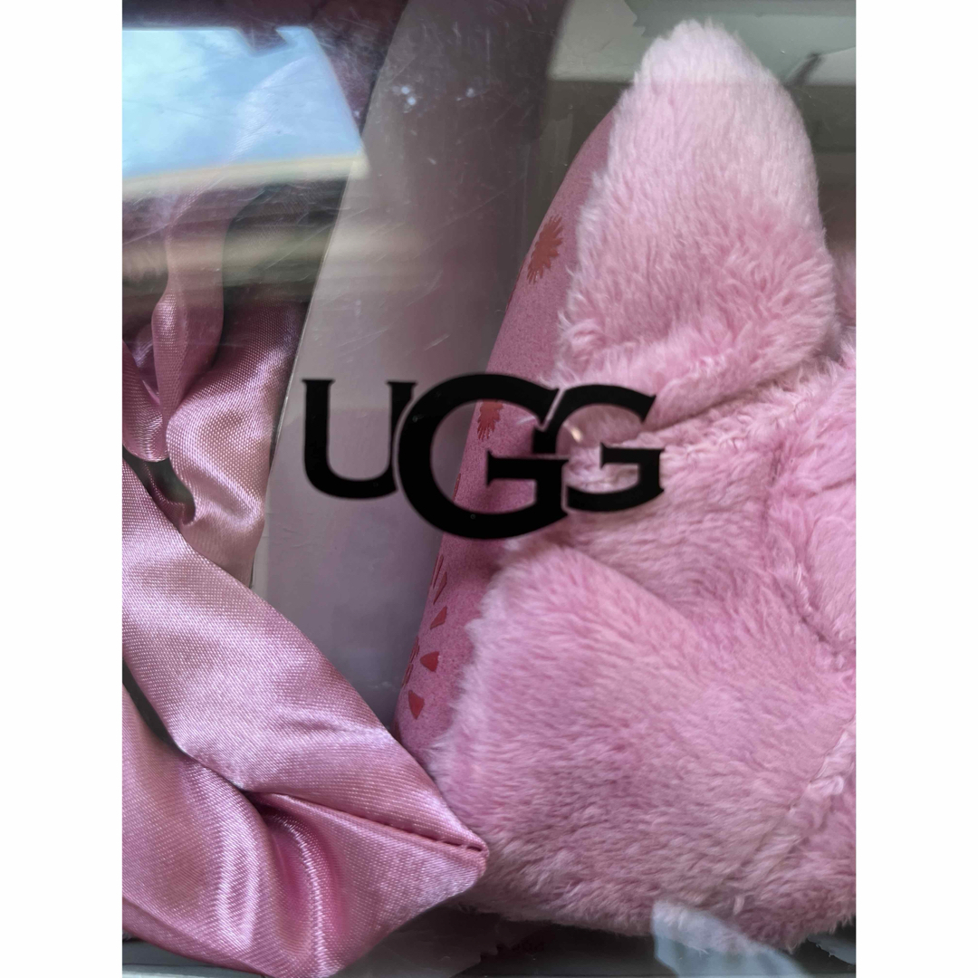 UGG(アグ)のugg ベビー　ギフトセット　ファーストシューズ キッズ/ベビー/マタニティのこども用ファッション小物(その他)の商品写真