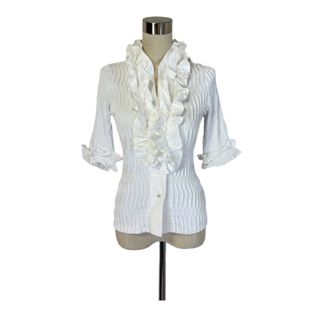 新品未使用 イタリアブランド ルーマニア製 立体フリル装飾 美形フィット白シャツ(シャツ/ブラウス(半袖/袖なし))