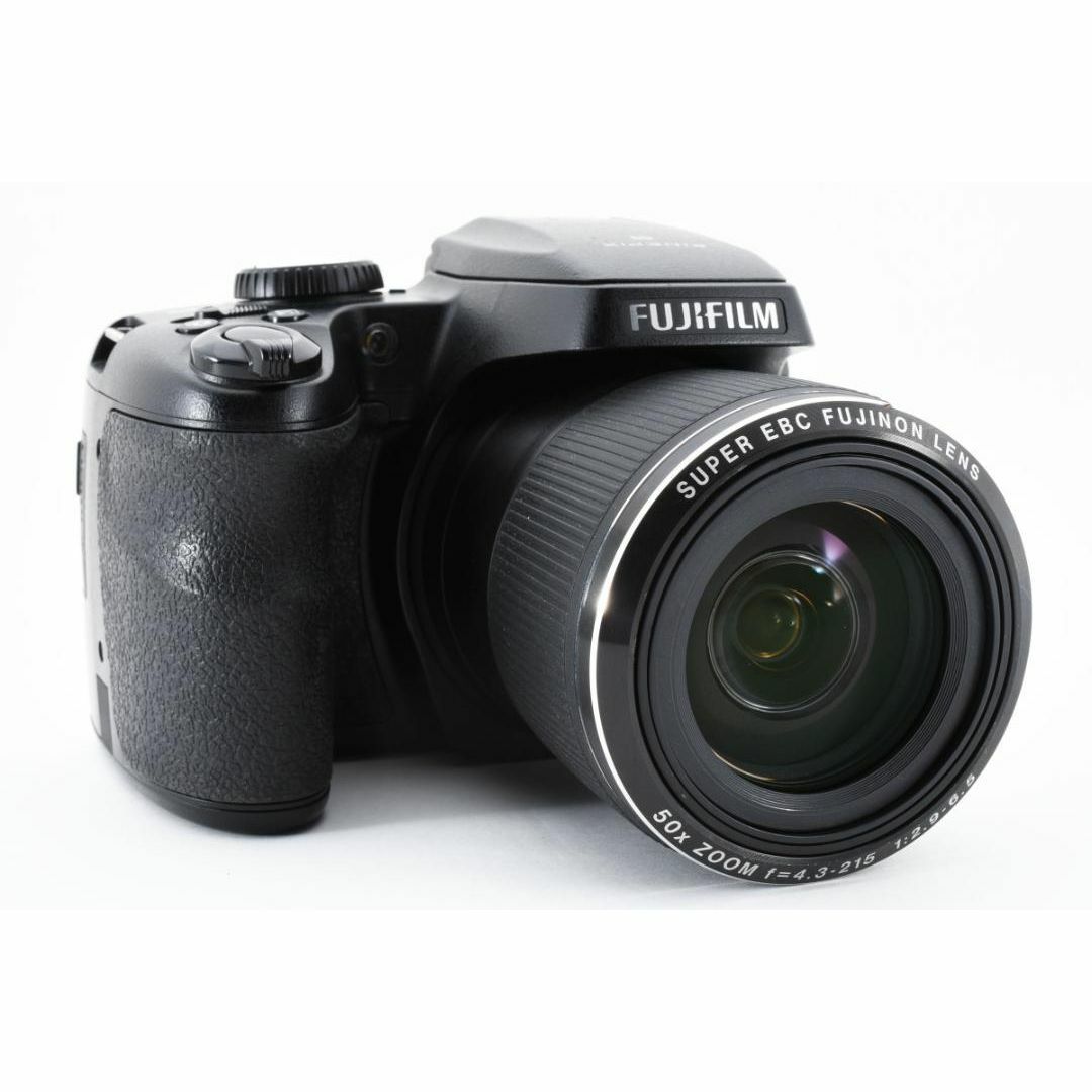 富士フイルム(フジフイルム)の富士フイルム FUJIFILM Finepix S9800　光学50倍ズーム搭載 スマホ/家電/カメラのカメラ(コンパクトデジタルカメラ)の商品写真