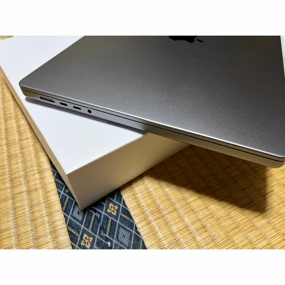 Mac (Apple)(マック)のMacBook Pro 2021 16インチ M1 Pro 16GB/512GB スマホ/家電/カメラのPC/タブレット(ノートPC)の商品写真