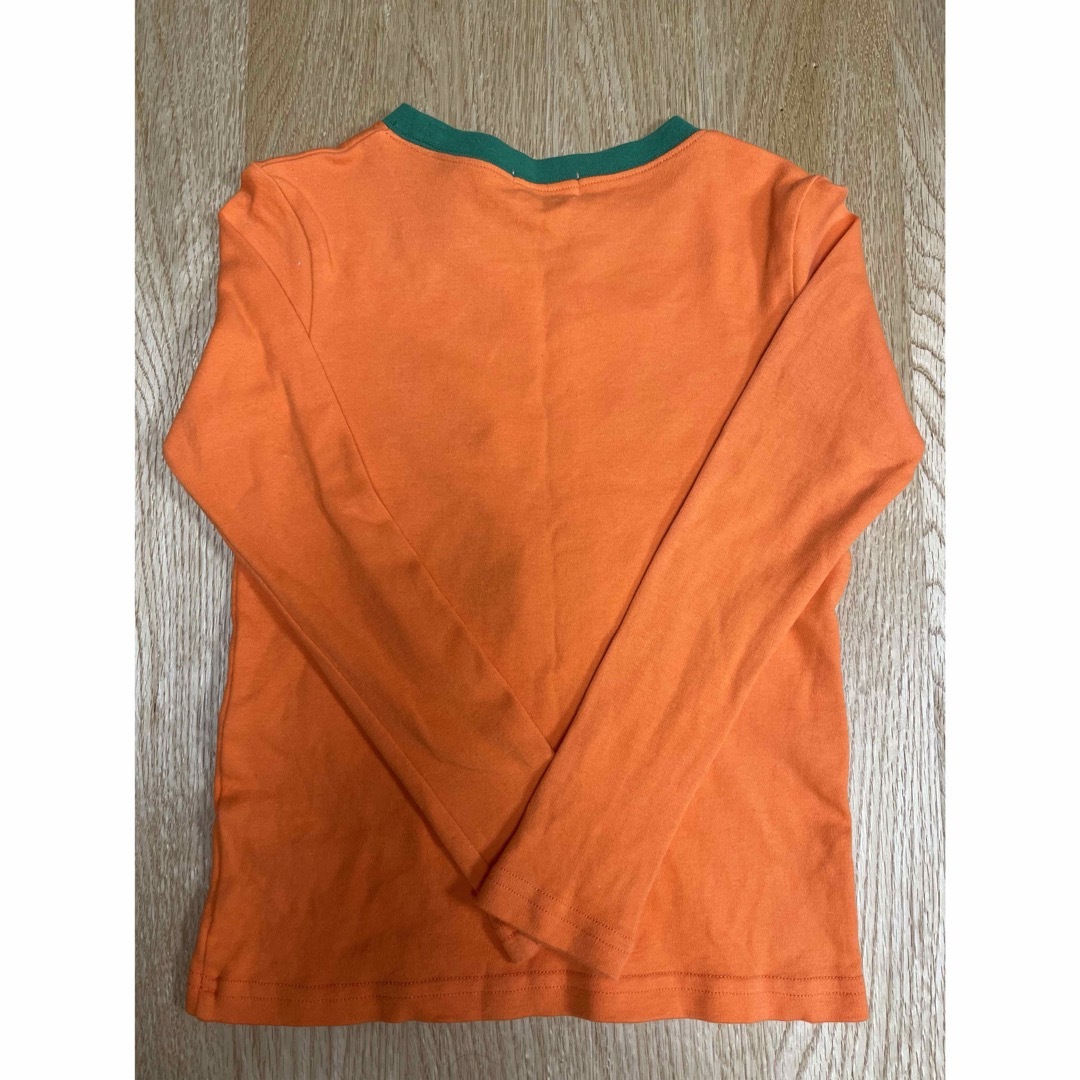 ハロウィン柄　長袖Tシャツ130 キッズ/ベビー/マタニティのキッズ服女の子用(90cm~)(Tシャツ/カットソー)の商品写真