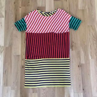 マリメッコ(marimekko)の【美品】マリメッコ  ボーダー半袖ワンピース　PLATU(ひざ丈ワンピース)