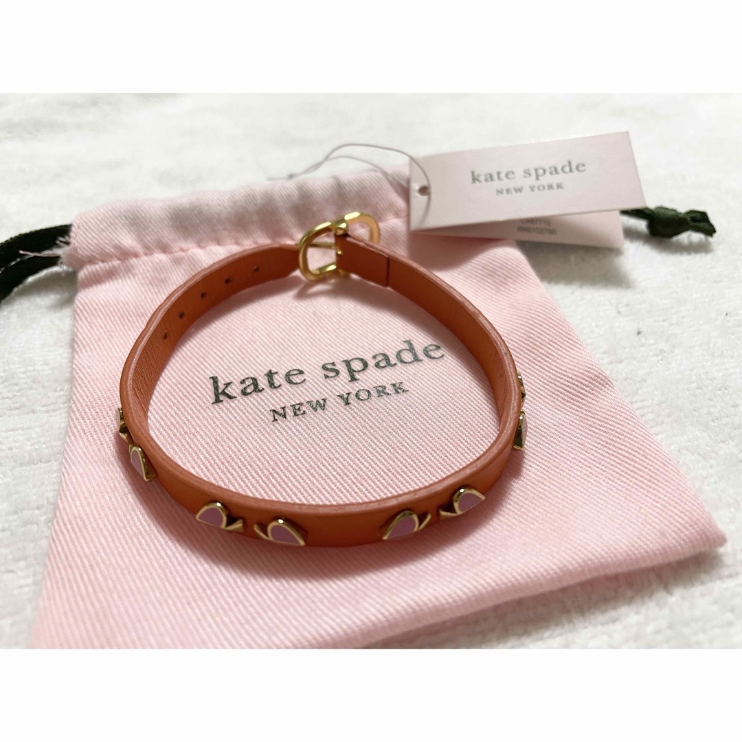 kate spade new york(ケイトスペードニューヨーク)のkate spade ケイトスペード ヘリテージスペード レザー ブレスレット レディースのアクセサリー(ブレスレット/バングル)の商品写真