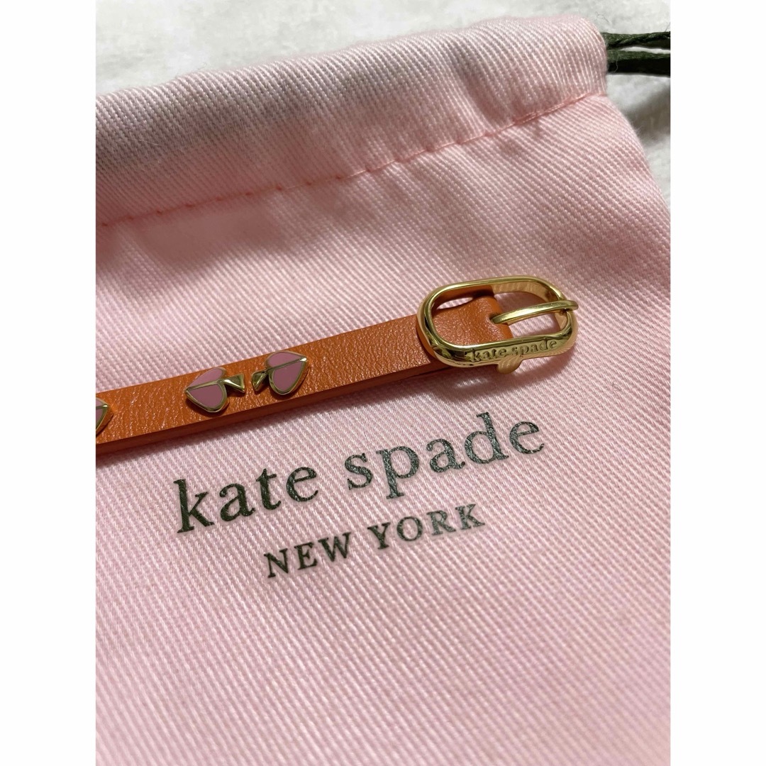 kate spade new york(ケイトスペードニューヨーク)のkate spade ケイトスペード ヘリテージスペード レザー ブレスレット レディースのアクセサリー(ブレスレット/バングル)の商品写真