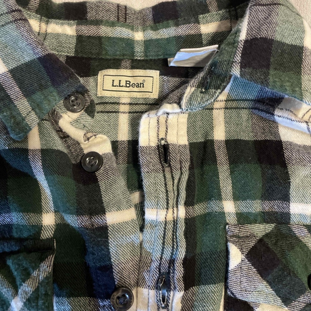 L.L.Bean(エルエルビーン)の『美品』LL Bean  グリーン　ネルシャツ　長袖　シャツ　チェックシャツ レディースのトップス(シャツ/ブラウス(長袖/七分))の商品写真