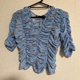 ザラ(ZARA)のZARA 花柄ドロスト　ギャザートップス(カットソー(半袖/袖なし))