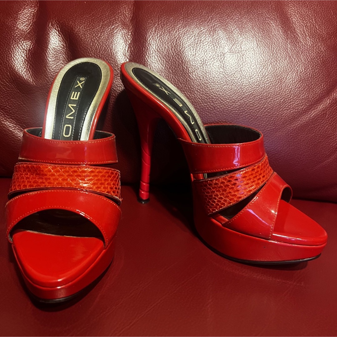 COMEX(コメックス)のcomex ❤️ コメックス  パイソン エナメルコンビ素材 ミュール S 美品 レディースの靴/シューズ(ミュール)の商品写真
