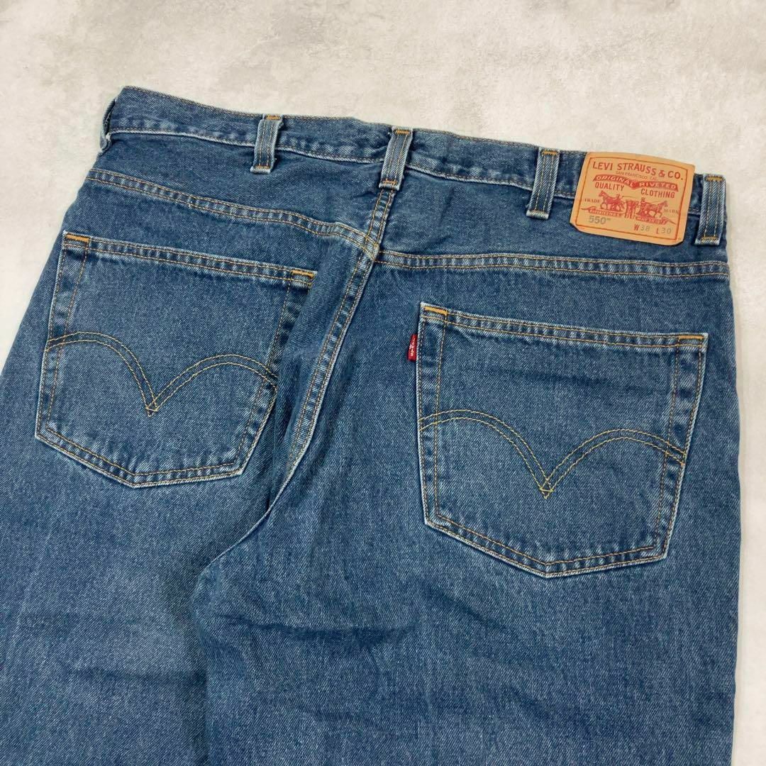 Levi's(リーバイス)の【美品】Levi's 550 W38L30 バギーデニム XXL相当 ブルー メンズのパンツ(デニム/ジーンズ)の商品写真