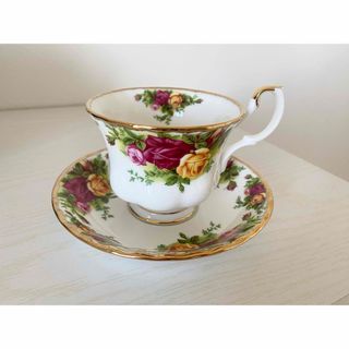 ロイヤルアルバート(ROYAL ALBERT)のロイヤルアルバート　オールドカントリーローズ　カップ＆ソーサー(グラス/カップ)