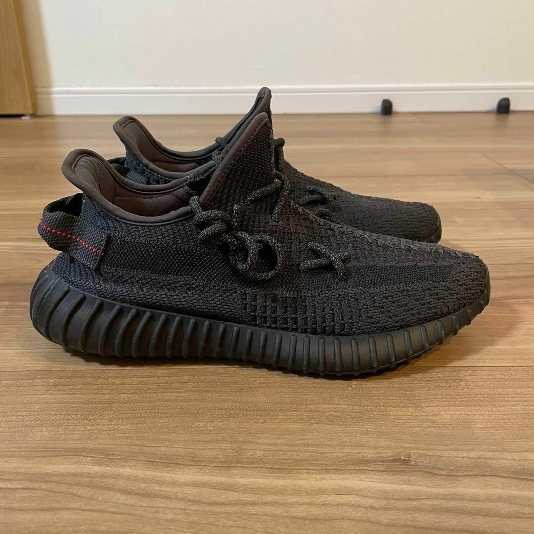 YEEZY（adidas）(イージー)の【162】adidas YEEZY BOOST 350 V2 Black おまけ メンズの靴/シューズ(スニーカー)の商品写真