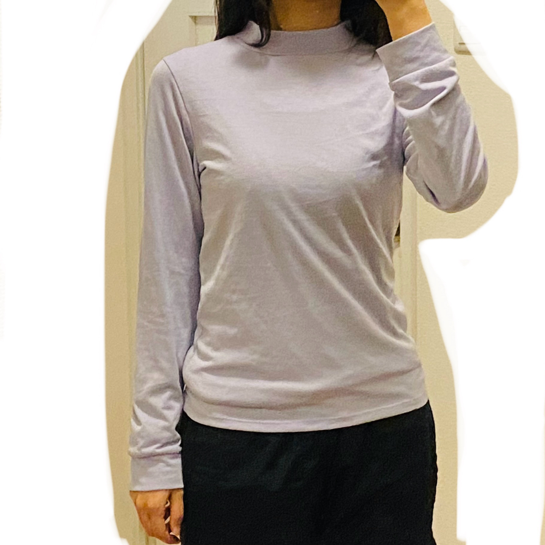 GU(ジーユー)のGU♡ハイネックTシャツ レディースのトップス(Tシャツ(長袖/七分))の商品写真