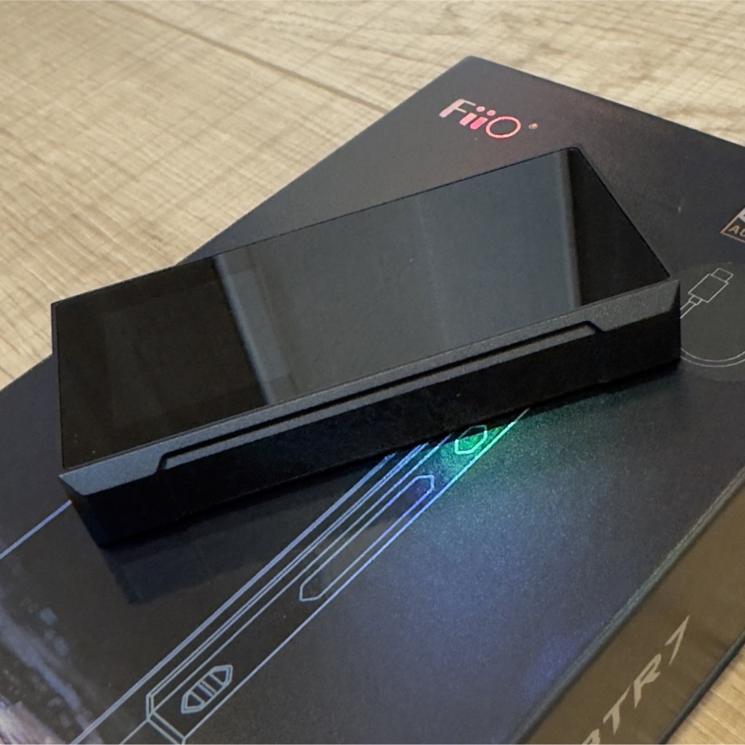 FiiO(フィーオ)のFiiO フィーオ BTR7 FIO-BTR7-B スマホ/家電/カメラのオーディオ機器(アンプ)の商品写真