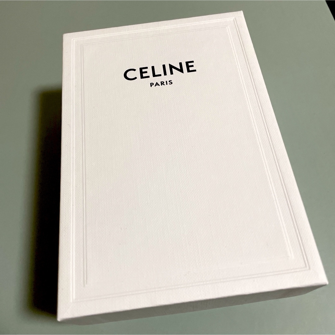 celine(セリーヌ)のCELINE  三つ折りウォレット　箱のみ レディースのファッション小物(財布)の商品写真