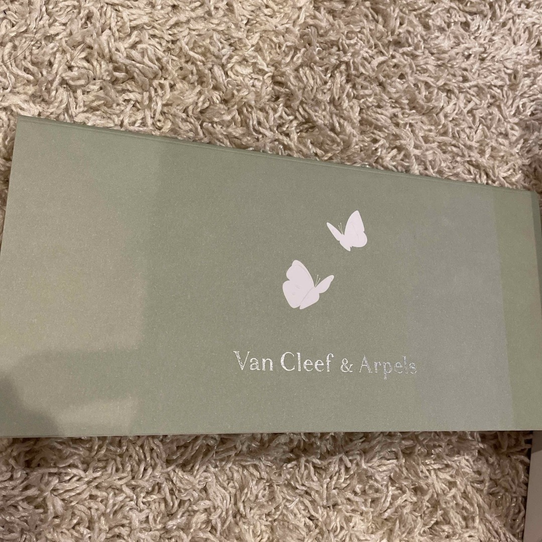Van Cleef & Arpels(ヴァンクリーフアンドアーペル)のVan Cleef&Arpels  ヴァンクリーフ アーペル　ショッパー　紙袋 レディースのバッグ(ショップ袋)の商品写真