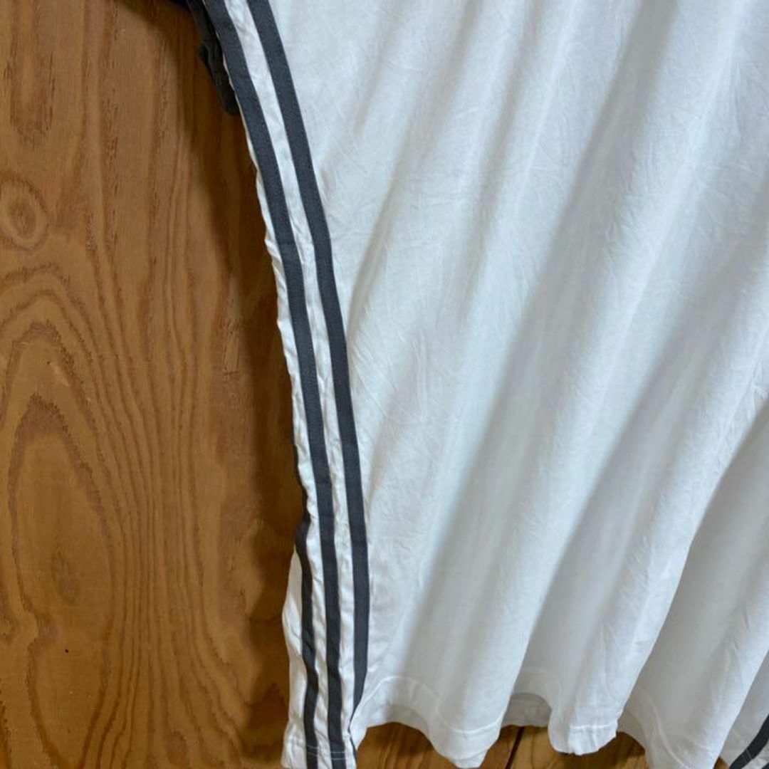 adidas(アディダス)のアディダス ロゴ トレフォイル Tシャツ グレー 薄手 USA古着 灰色 半袖 メンズのトップス(Tシャツ/カットソー(半袖/袖なし))の商品写真