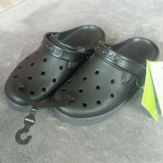 クロックス(crocs)の新品【クロックス】サンダル(サンダル)