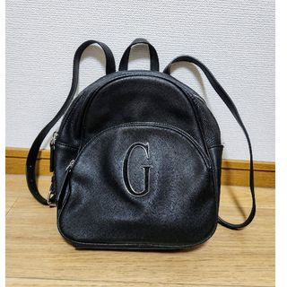 GUESS 黒リュック