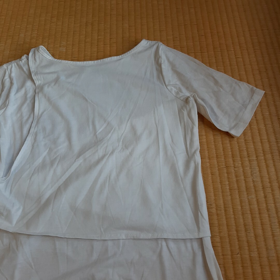 ベスト付き　白半袖カットソーM レディースのトップス(カットソー(半袖/袖なし))の商品写真
