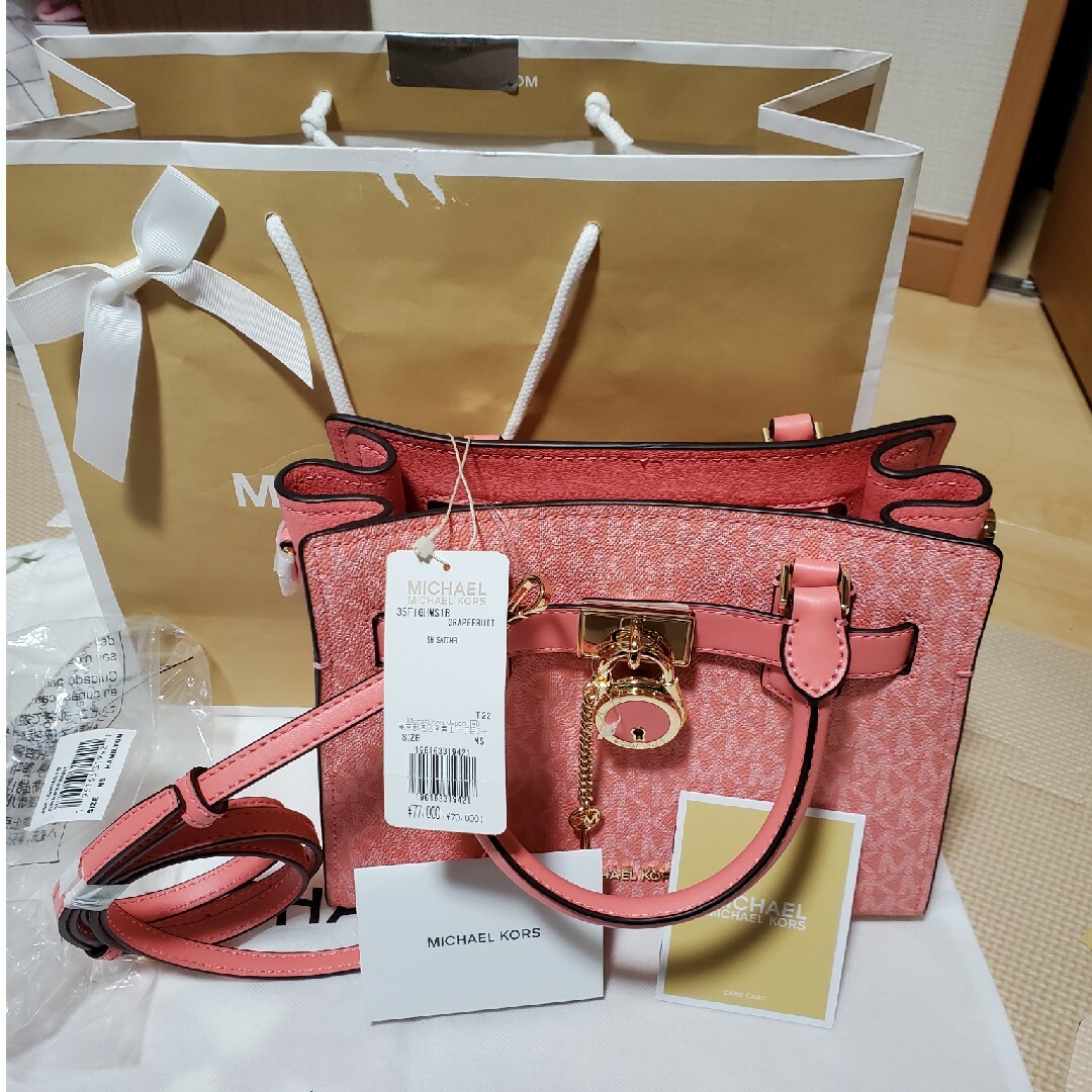 Michael Kors(マイケルコース)の新品未使用 タグ付き MICHAELKORSサッチェルスモールMKシグネチャー レディースのバッグ(ハンドバッグ)の商品写真