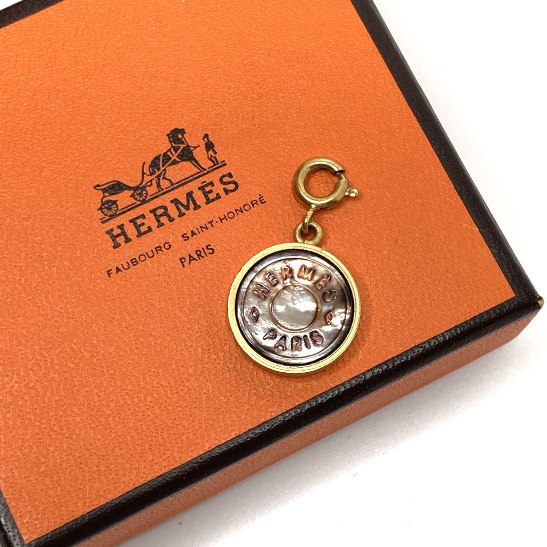 Hermes(エルメス)のエルメス セリエ シェル ネックレス ペンダントトップ ゴールド　希少 レディースのアクセサリー(ネックレス)の商品写真