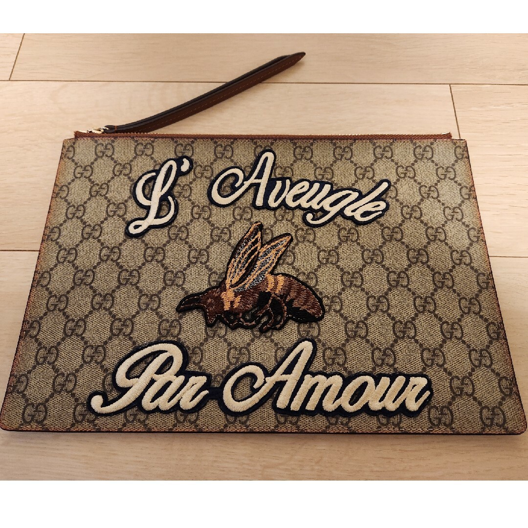 GUCCI - 国内未入荷✨美品GUCCIクラッチバッグ蜂刺繍の通販 by GUCCI - 国内未入荷✨美品GUCCIクラッチバッグ蜂刺繍の通販 by