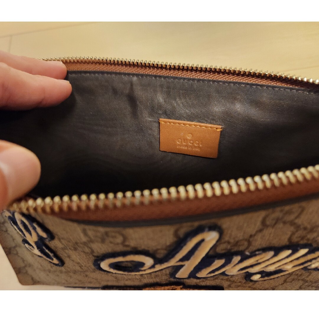 GUCCI - 国内未入荷✨美品GUCCIクラッチバッグ蜂刺繍の通販 by GUCCI - 国内未入荷✨美品GUCCIクラッチバッグ蜂刺繍の通販 by