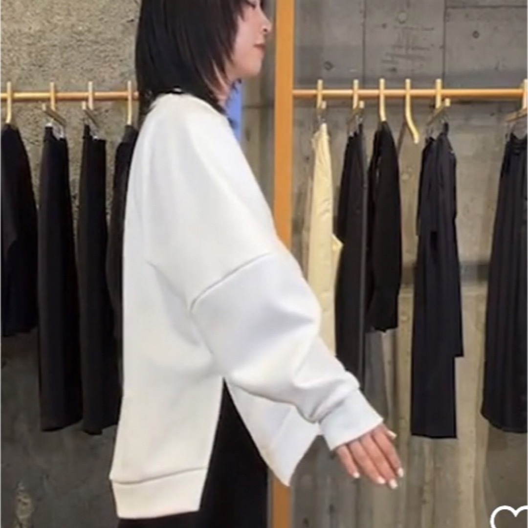 ENFOLD(エンフォルド)のenfold エンフォルドASYMMETRY-SLEEVE PULLOVER レディースのトップス(トレーナー/スウェット)の商品写真