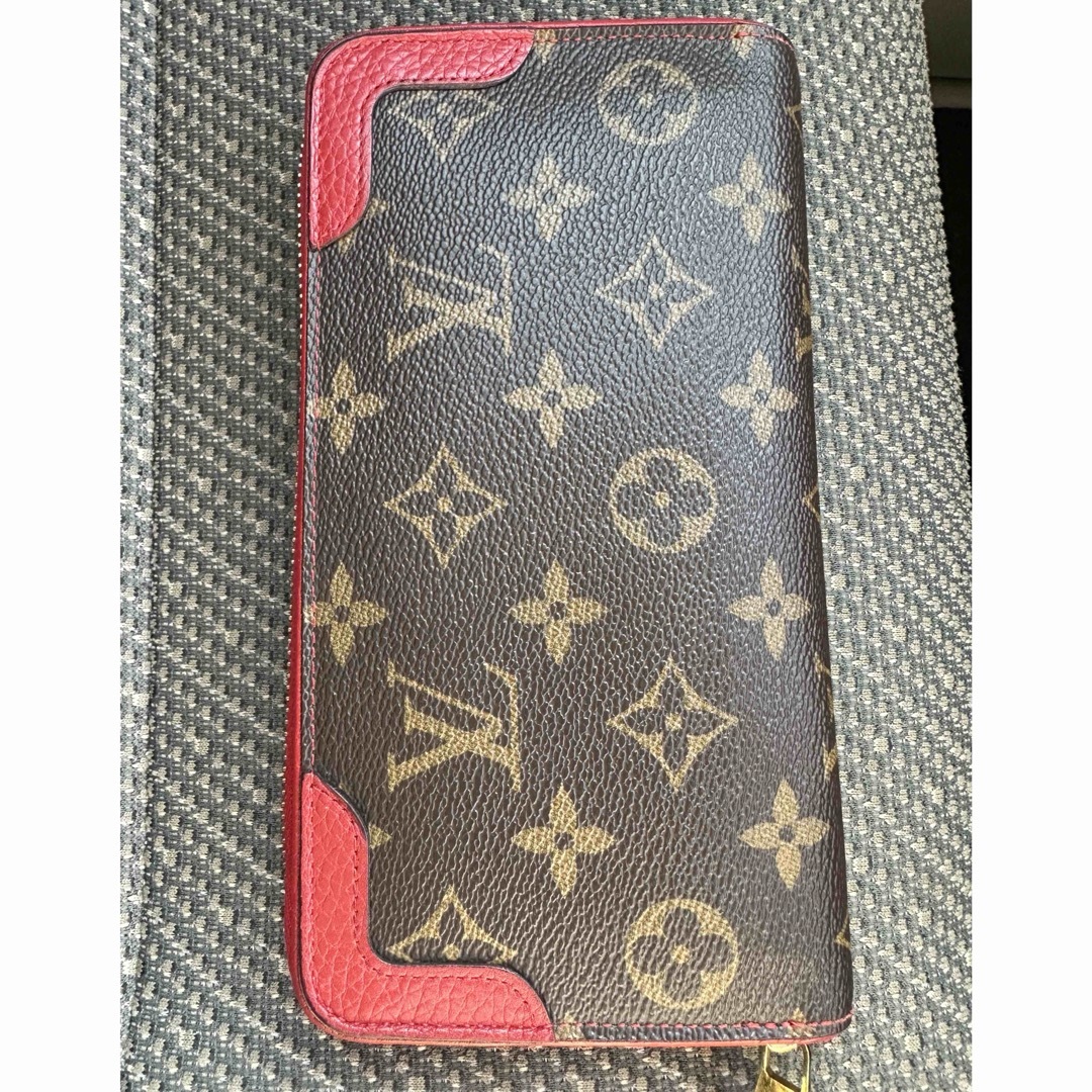 LOUIS VUITTON(ルイヴィトン)のルイ ヴィトン LOUIS VUITTON ジッピーウォレット 長財布   メンズのファッション小物(長財布)の商品写真