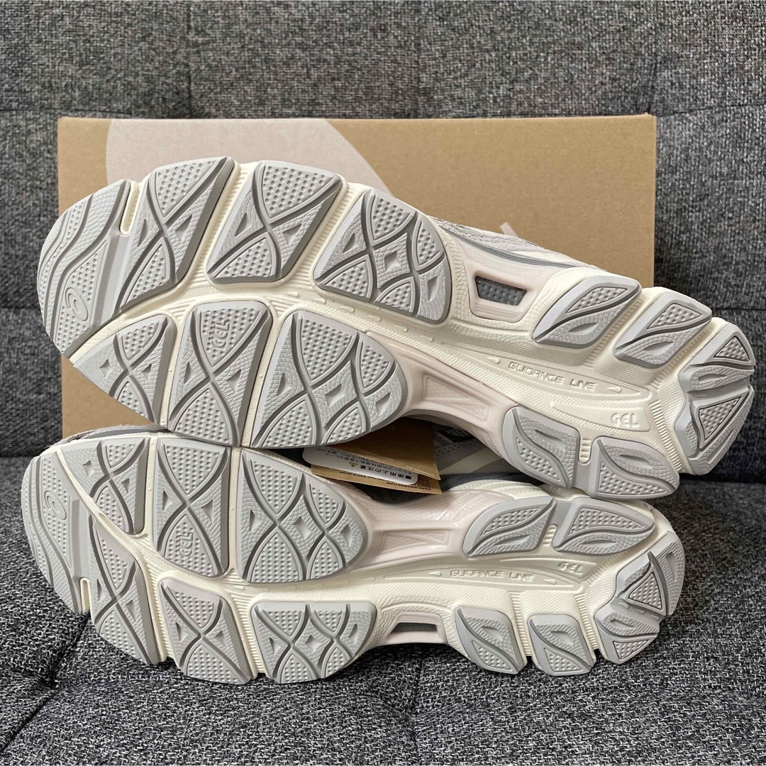 asics(アシックス)のASICS GEL-NYC Cream/Oyster Grey 26.5cm メンズの靴/シューズ(スニーカー)の商品写真