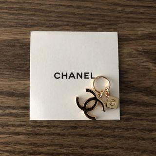 シャネル(CHANEL)のシャネル　2023ホリデー　チャーム　CCマーク(チャーム)