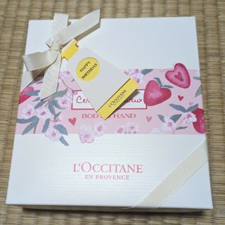 L'OCCITANE - 【ＧＷ値下げ中】ロクシタン数量限定　チェリーストロベリー　ボディ＆ハンドセット