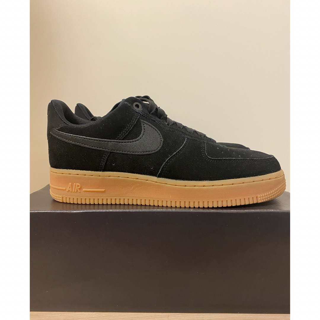 NIKE(ナイキ)の【完売品】NIKE AIR FORCE 1 '07 LV8 SUEDE BLK メンズの靴/シューズ(スニーカー)の商品写真