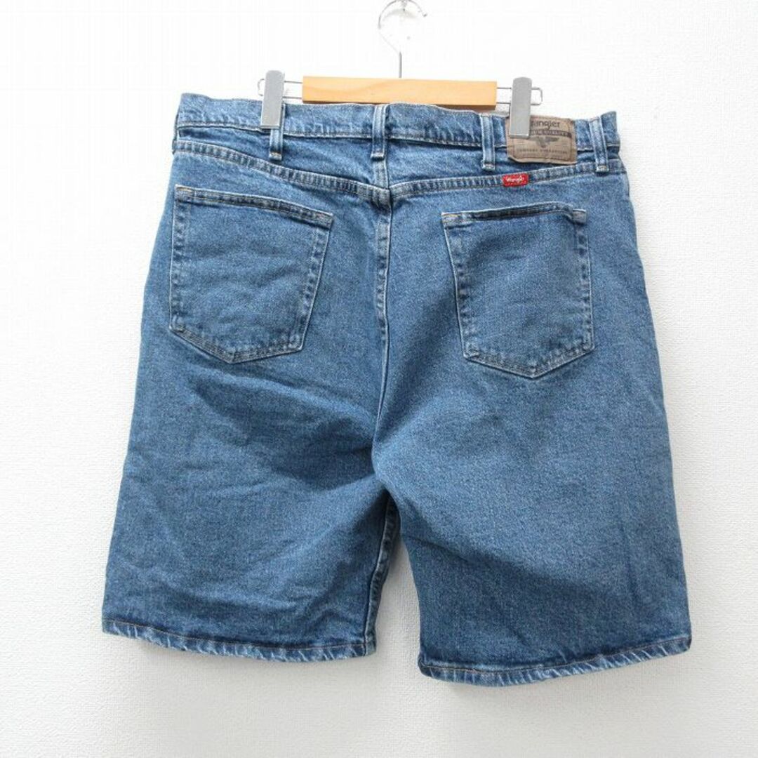 Wrangler(ラングラー)のW38★古着 ラングラー Wrangler ショート パンツ ショーツ メンズ 紺 ネイビー デニム 24apr12 中古 ボトムス 短パン ショーパン ハーフ メンズのパンツ(ワークパンツ/カーゴパンツ)の商品写真