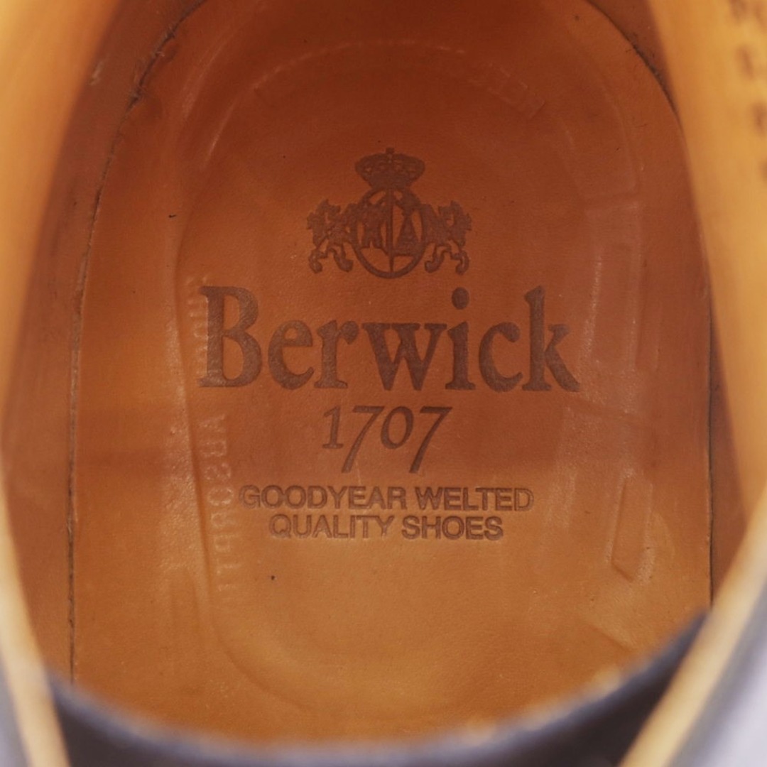 Berwick(バーウィック)の【中古】バーウィック BERWICK スエード チャッカブーツ ネイビー【サイズ6】【メンズ】 メンズの靴/シューズ(ブーツ)の商品写真