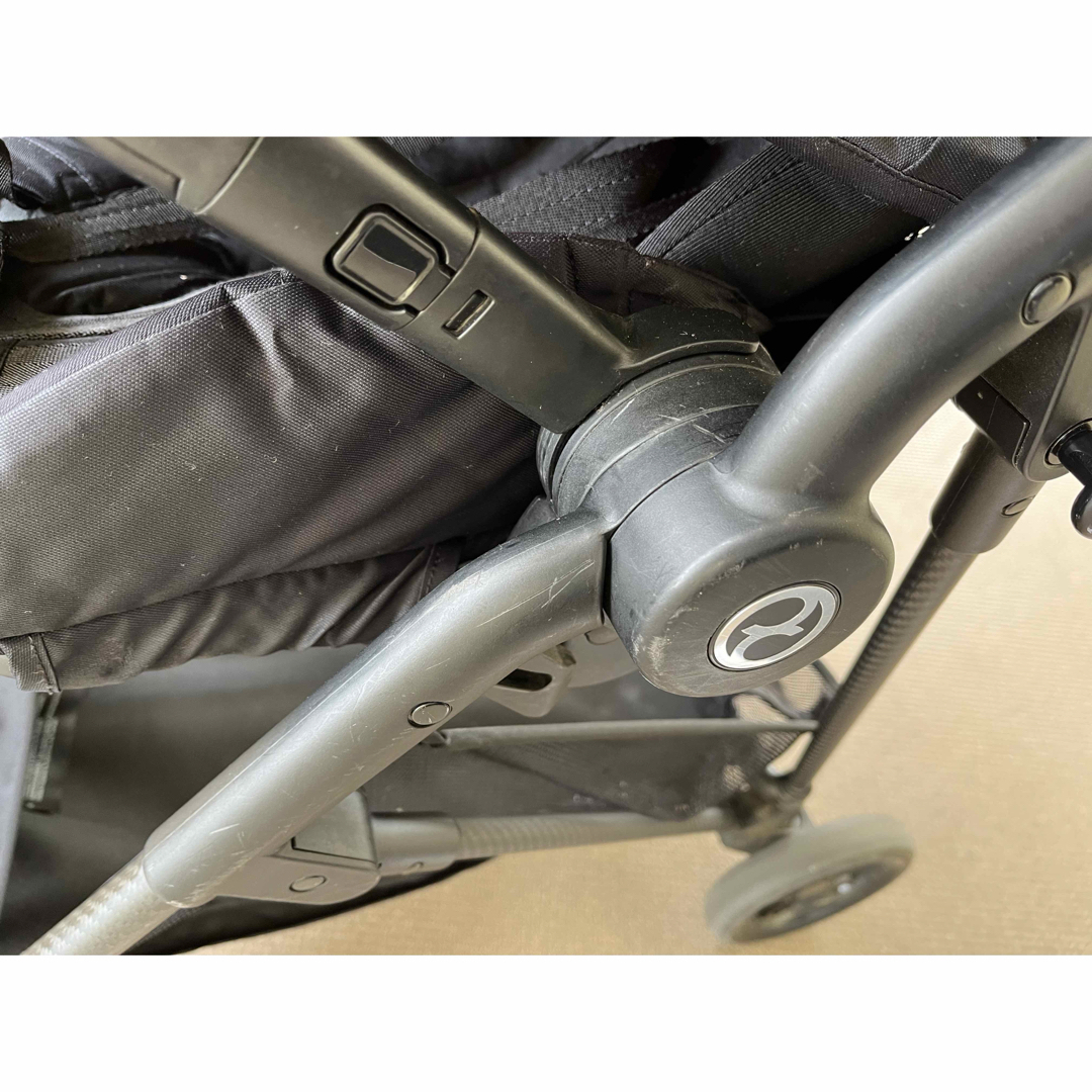 cybex(サイベックス)の【値下げ中】cybex メリオ2021年モデル【黒】＋レインカバーなど キッズ/ベビー/マタニティの外出/移動用品(ベビーカー/バギー)の商品写真